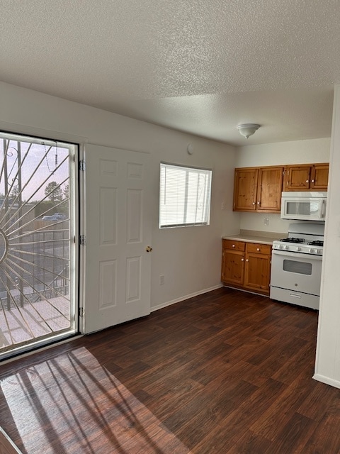 Entrance - 1028 Chelwood Park Blvd NE
