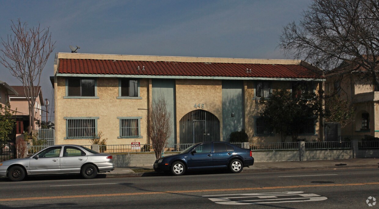 Foto del edificio - 445 E Adams St