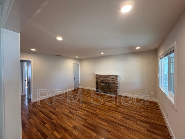 Foto del edificio - 5021 73rd St