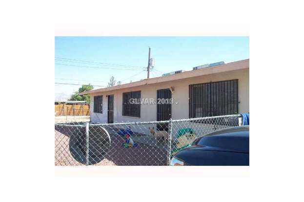 Building Photo - 2320 Bassler St