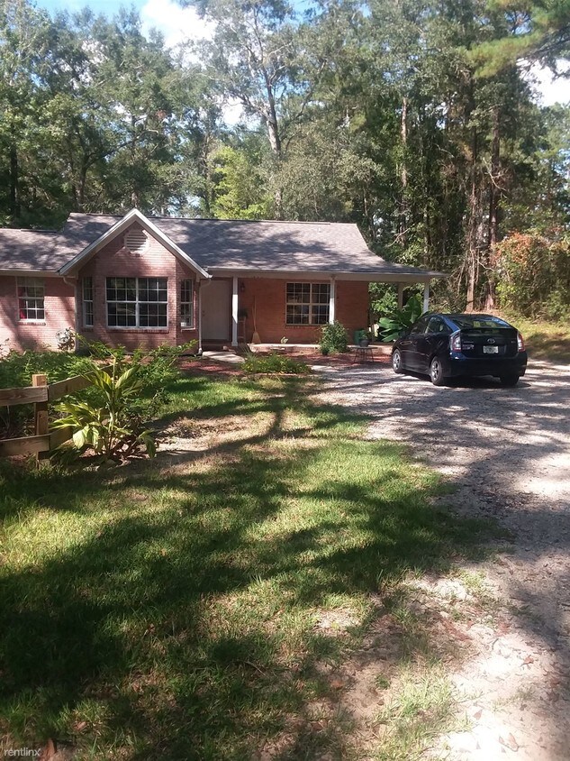 Primary Photo - 4736 Bob Sikes Rd