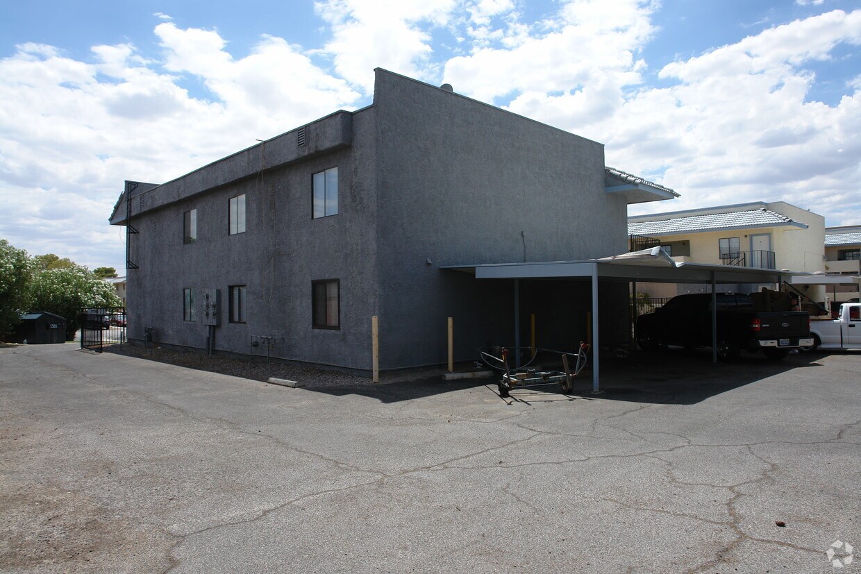 Building Photo - Del Rey Plaza