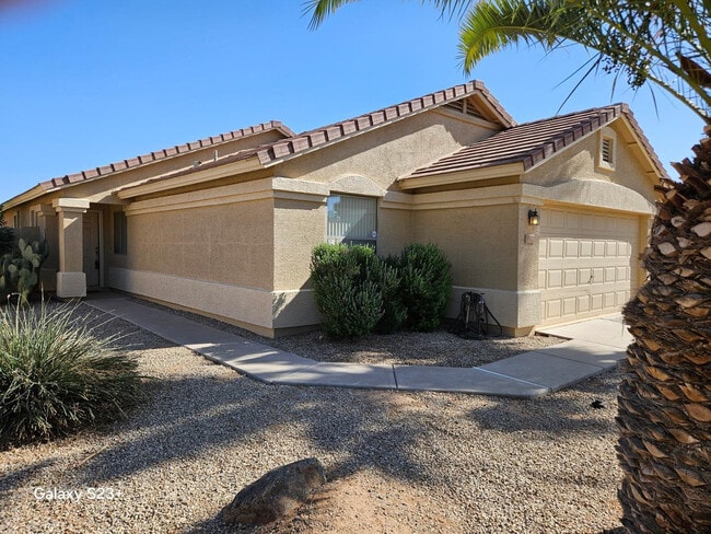 Building Photo - 2922 E Sierrita Rd