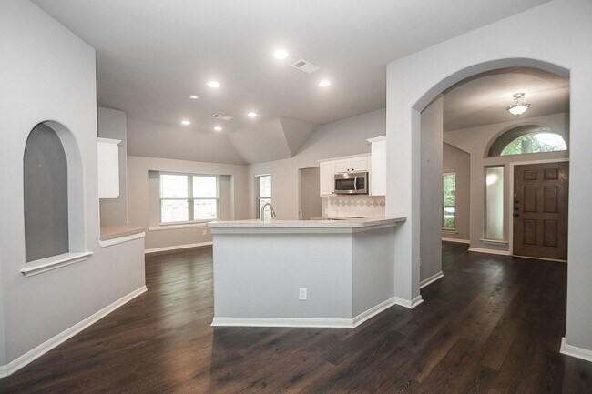 Foto del edificio - 2707 Millers Falls Ct