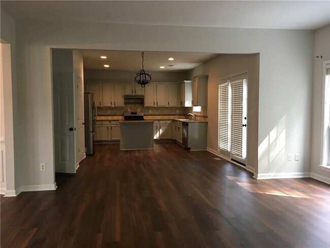 Building Photo - 2015 Spring Mist Terrace NE