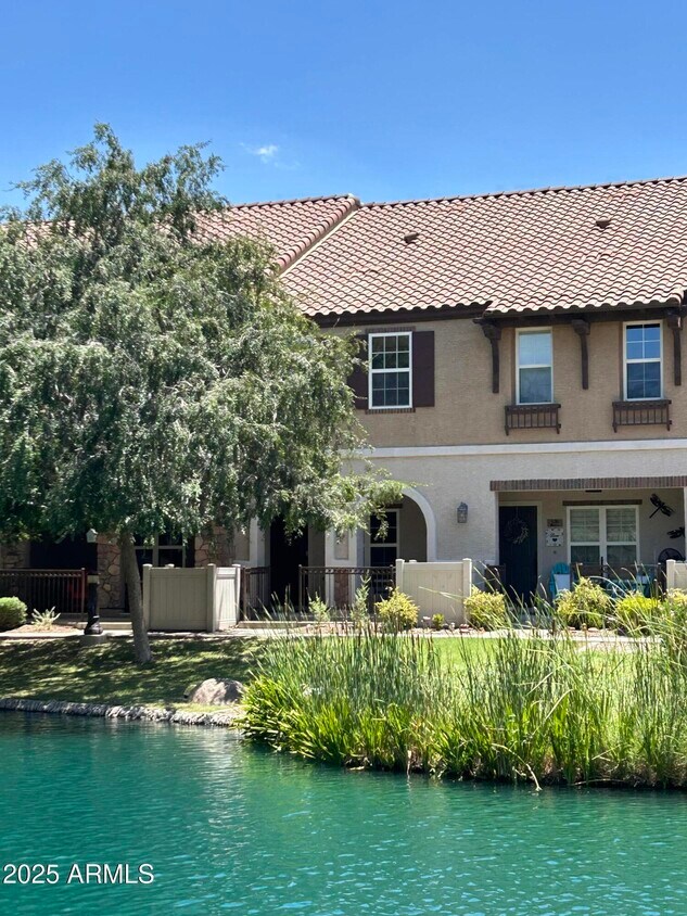 Foto principal - 2670 S Voyager Dr