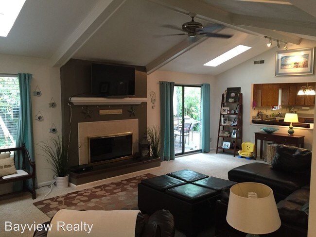 Building Photo - 2048 Regatta Cir