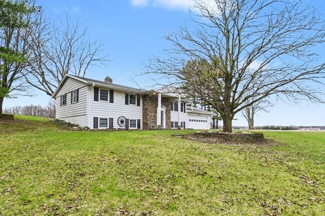 Building Photo - 223 S 650 W