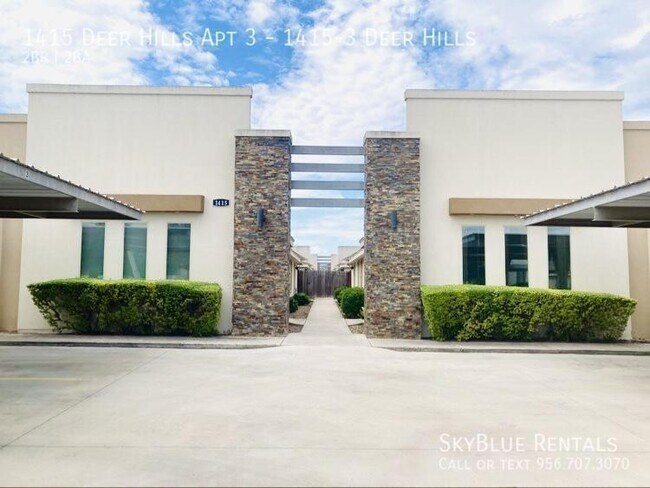 Foto del edificio - 1415 Deer Hls