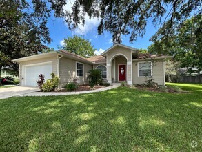 Building Photo - 11404 NW 32nd Ave