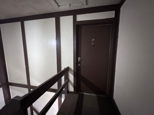 Foto del edificio - 5343 Hansel Ave