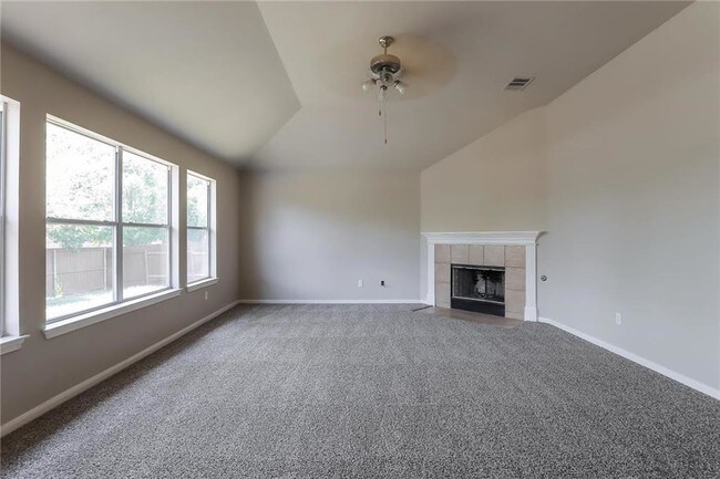 Building Photo - 18329 Dry Brook Loop