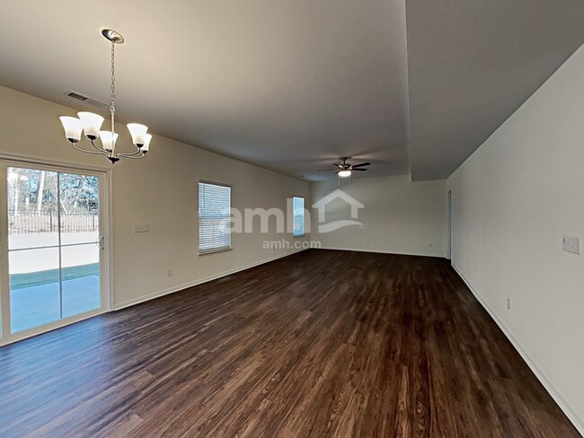 Building Photo - 5034 Twin River Dr