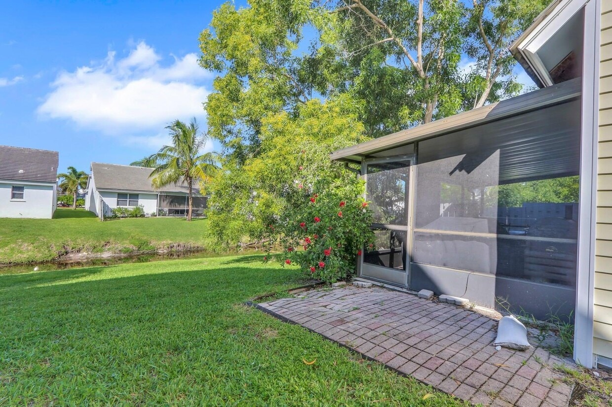 Foto del edificio - 2820 Black Pine Ct