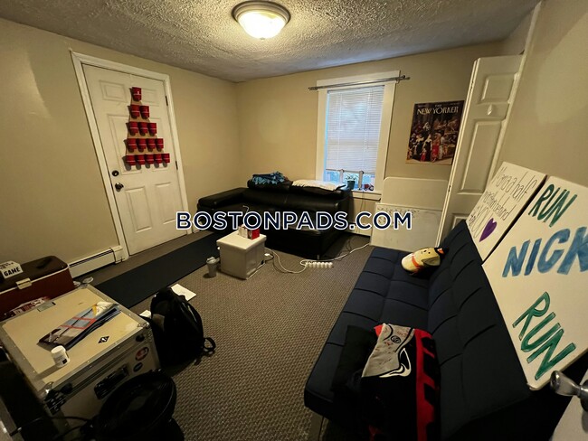 Foto del edificio - 12 Shepherd Ave