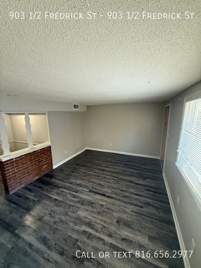 Foto del edificio - 903 1/2 Fredrick St-903 1/2 Fredrick St