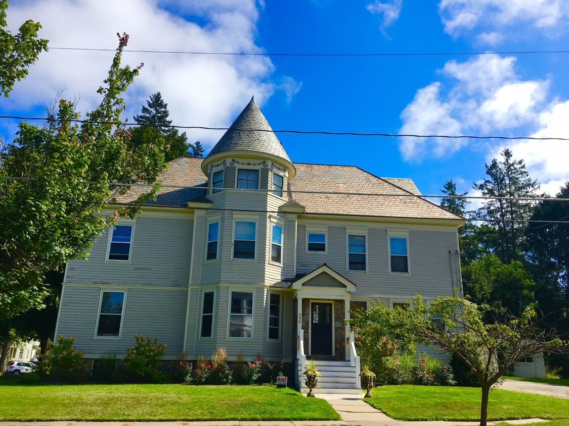 Apto. En Victorian - 398 S Market St