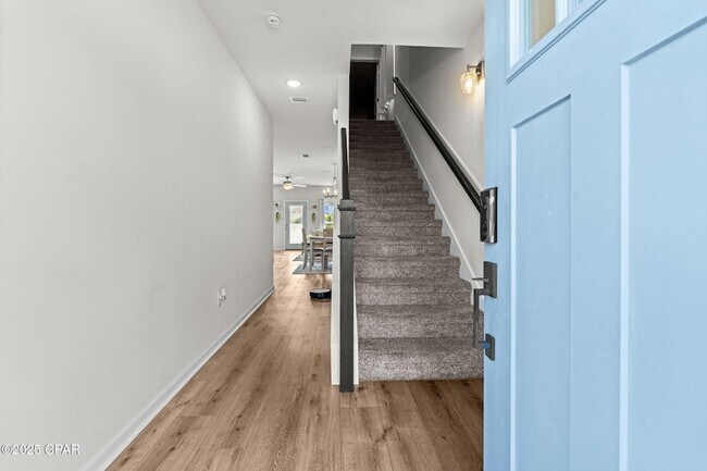 Foto del edificio - 326 Raven Ln