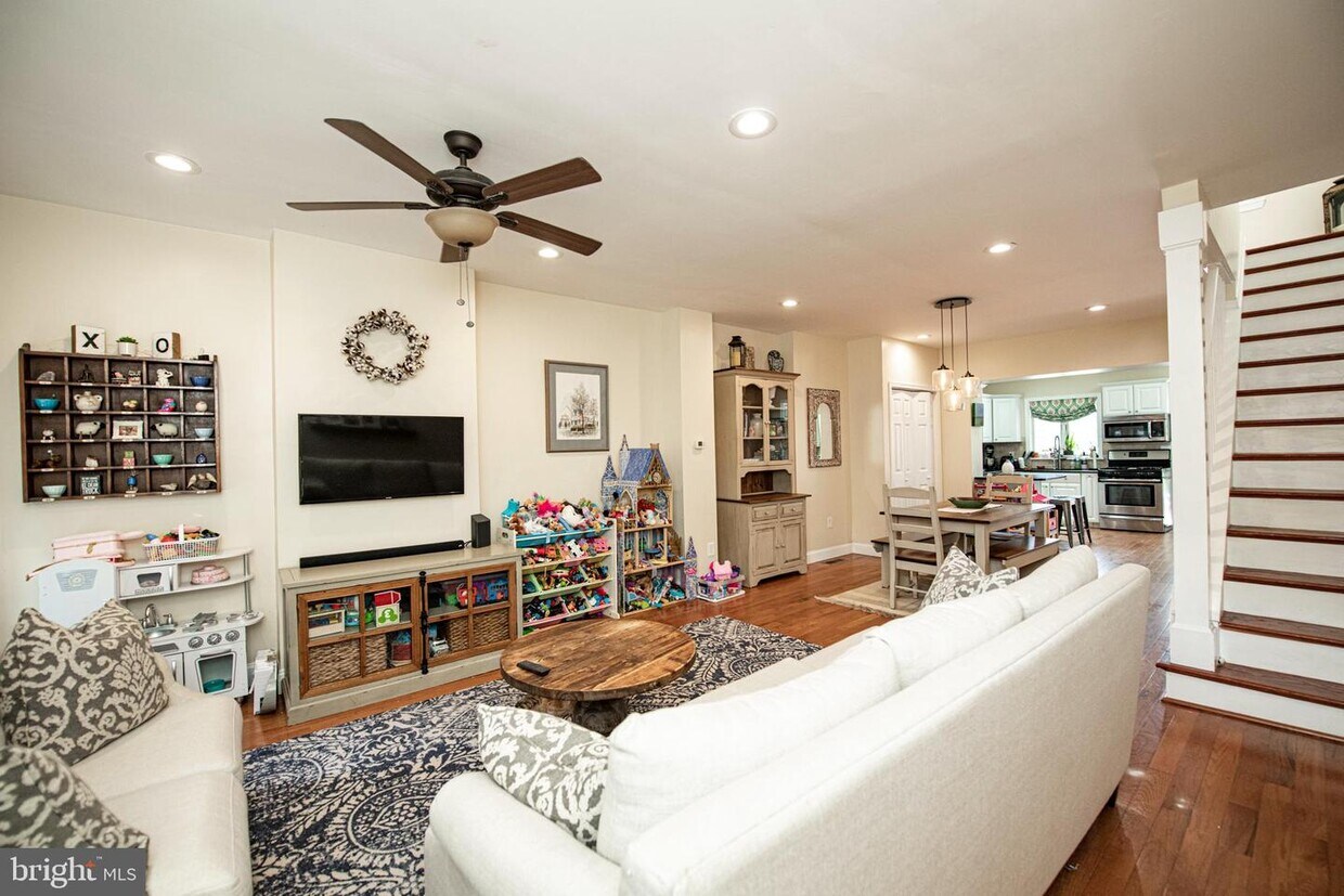 Foto principal - 329 Washington Ave