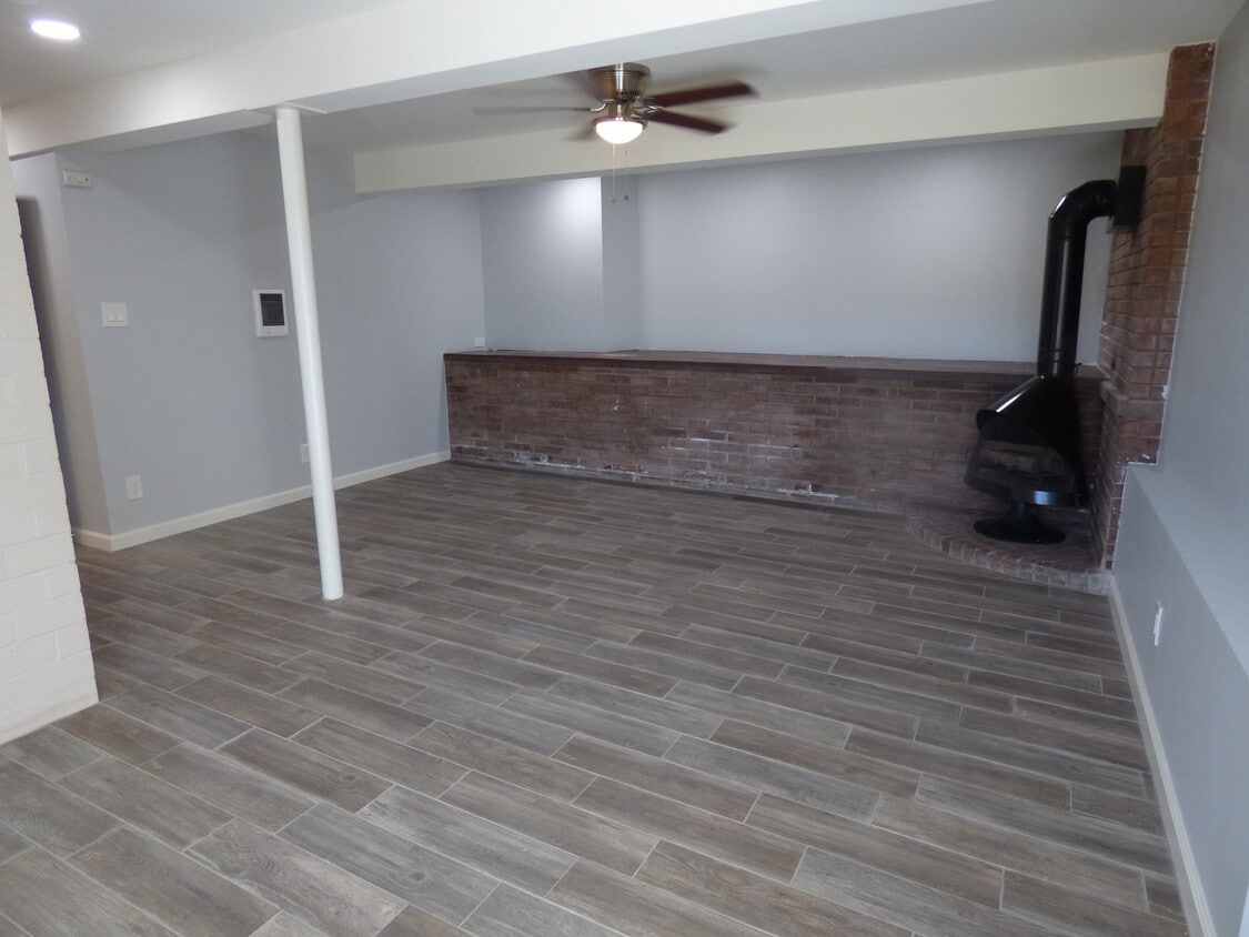 Primary Photo - 3666 Alabama St