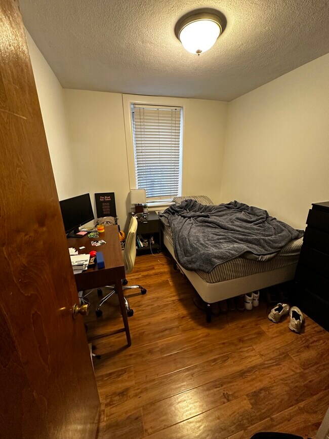 Foto del edificio - 137 Endicott St