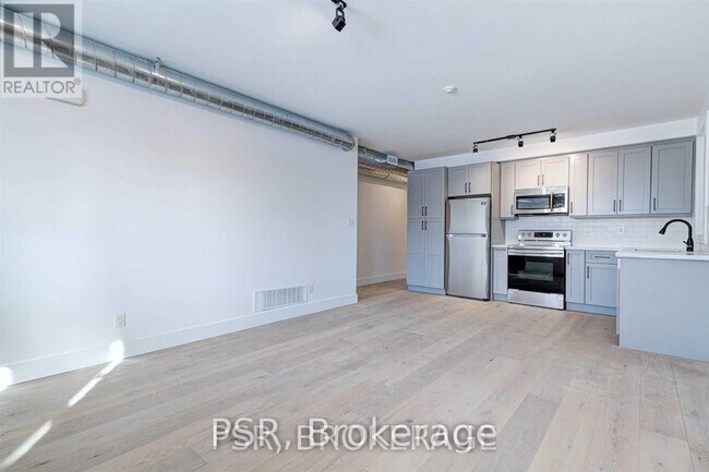 Photo du bâtiment - 87 Hammersmith Ave