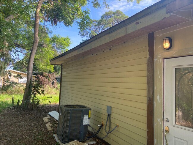 Foto del edificio - 1502 S 27th St