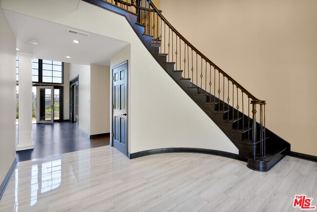 Foto del edificio - 1036 El Medio Ave