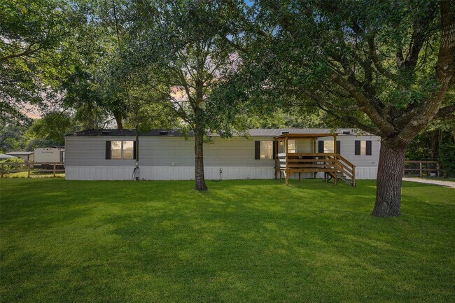 Foto del edificio - 106 County Road 3755