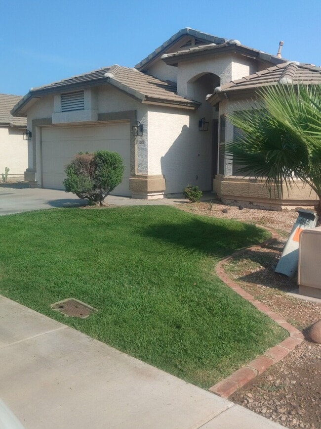 Building Photo - 12570 Desert Flower Rd