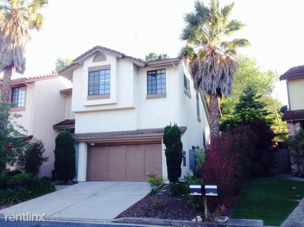 Foto principal - 3 br, 2.5 bath Townhome - 3520 Broadview Ct