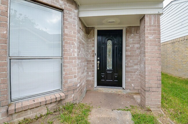 Foto del edificio - 11818 Spring Grove Dr