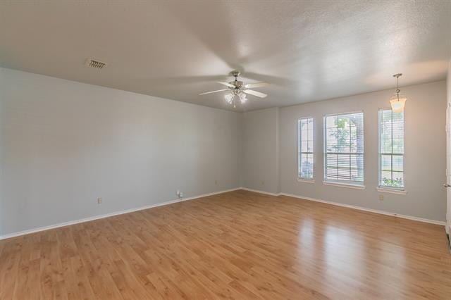 Foto del edificio - 5419 Prairie Ln