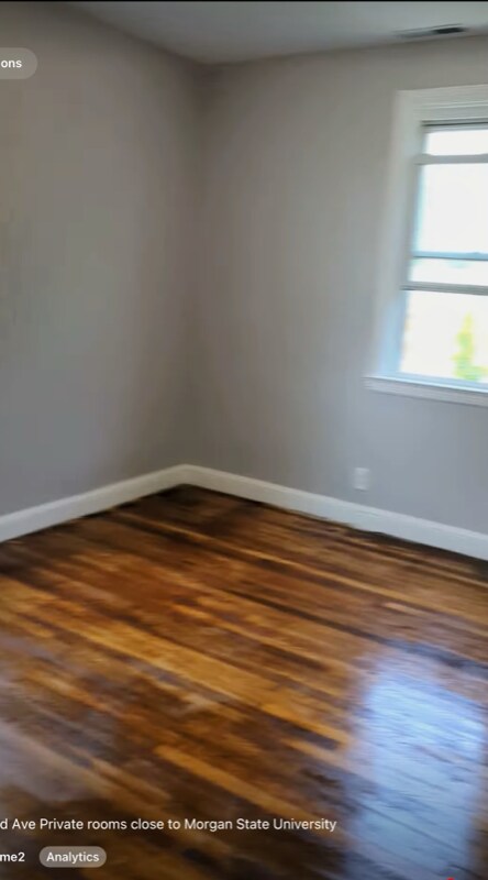 Foto del edificio - 1642 Lochwood Rd