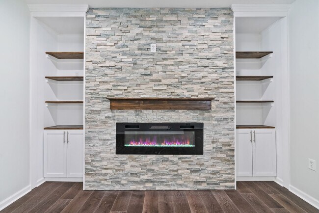 Foto del edificio - Beautiful Fully Renovated 3 Bedroom Home In Swissvale.  Available Immediately.