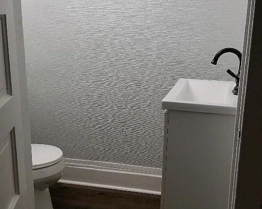 Building Photo - 609 Linden Ave