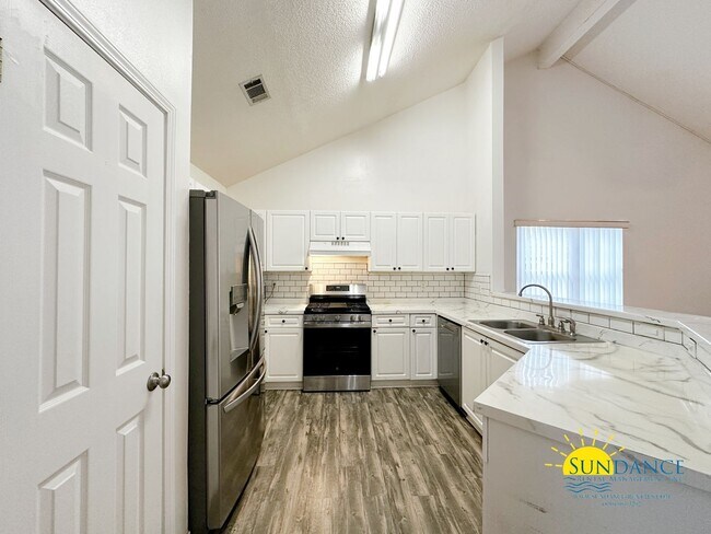 Foto del edificio - Charming 3-Bedroom Home in Forest Oaks!