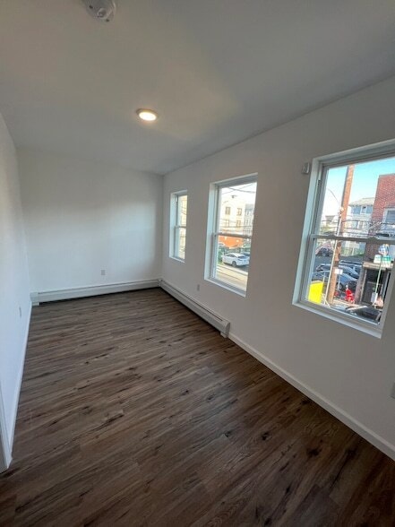 Building Photo - 115-08 Rockaway Beach Blvd