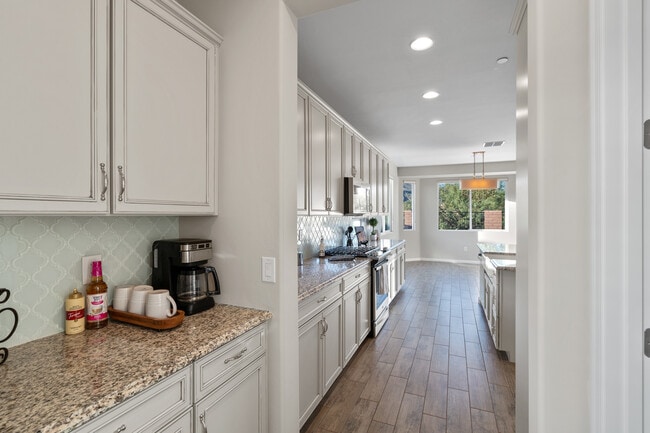 Building Photo - 14224 N Silverleaf Ln