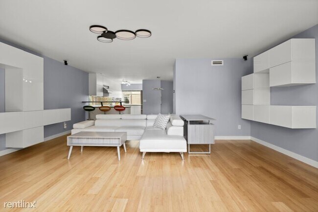 Foto del edificio - 2 br, 1.5 bath Condo - 291 Hope St