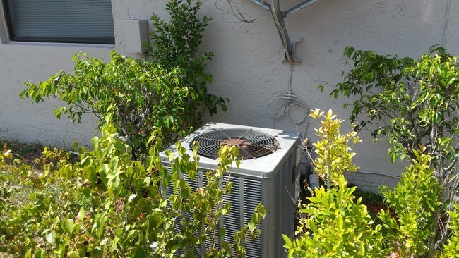 Foto del edificio - 4141 NW 114th Ave