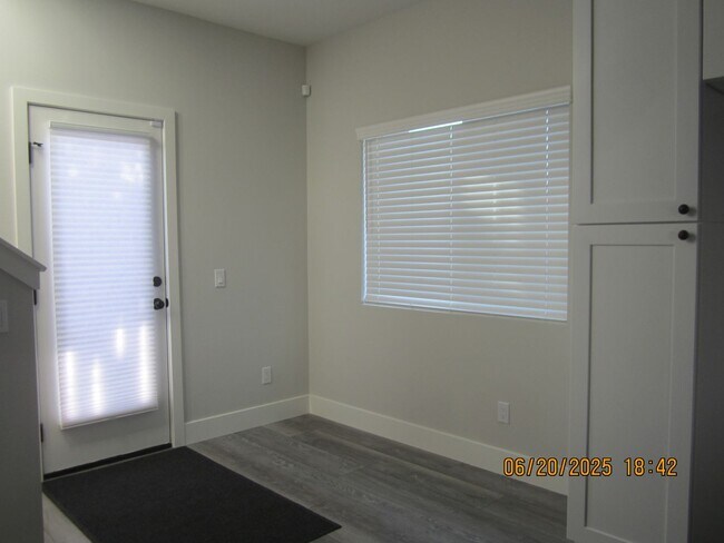 Building Photo - BRAND NEW HOME