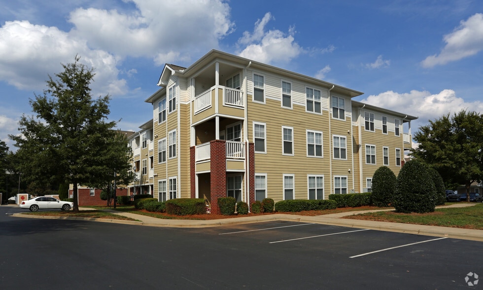 Galleria Village Rentals Charlotte, NC