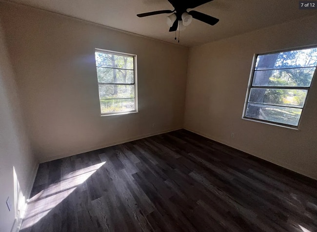 Building Photo - 3007 Hollywood St