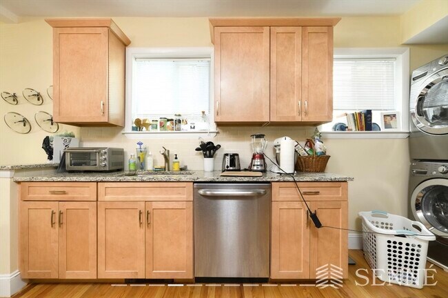 Foto del edificio - 393 Washington St