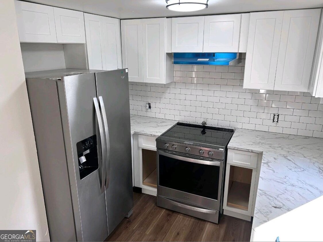 Foto del edificio - 15 Dixie Dr