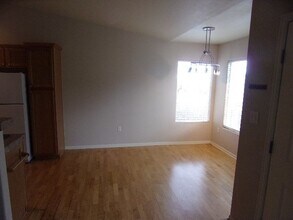 Building Photo - 8437 S Thunder Ridge Way
