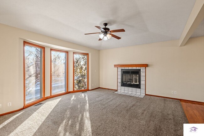 Foto del edificio - WELCOME HOME!