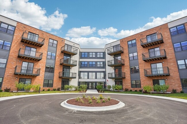 Building Photo - The Jade Residences at Waterfall Glen