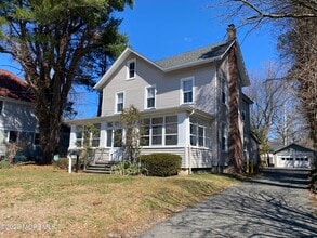 Building Photo - 94 Branch Ave